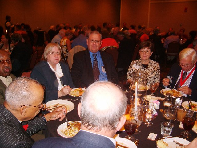 (6) Saturday night Banquet-Cindy and Martin Oelklaus